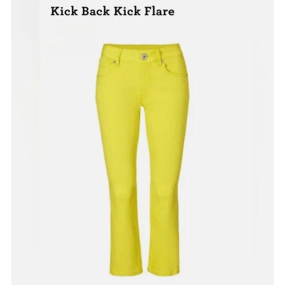 Cabi Style 6286 Kick Back Kick Flare in Bright Yellow, Size 6 - Picture 4 of 7